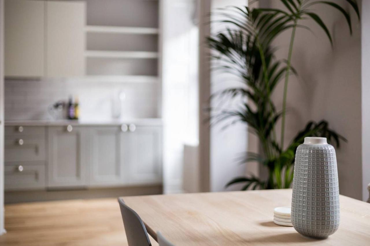 Joivy Luxurious 2Br Home Near Haymarket Station EDI Eksteriør bilde